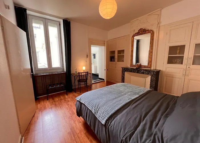 La Colbertine - Charming Apartment In Place Colbert