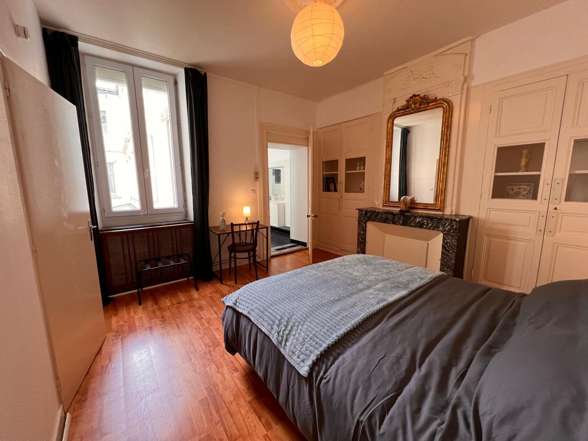 Apartment La Colbertine - Charming In Place Colbert *